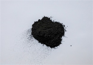 镁质耐火材料石墨粉的加入量(图1)